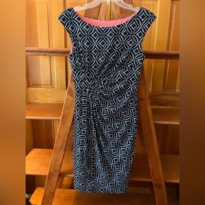 Signature by Sadie Black & White Geometric Dress – Size 4